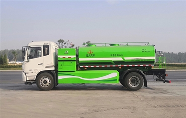 洒水车